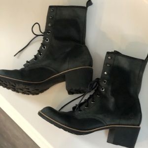 Dr. Martens Block Heel Lace-Up Lucie Boots Sz 8